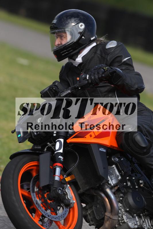 Archiv-2025/10 23.04.2025 Cornu Master School ADR/gruen-vert/30